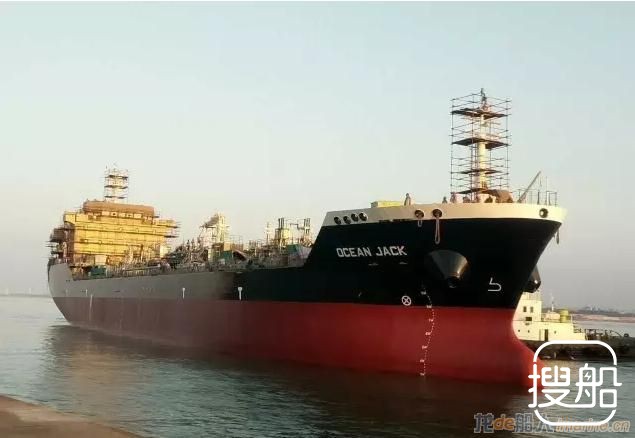 威海三进船业1.1万吨油化船H3021下水