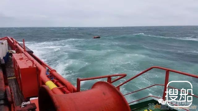 中国海油在渤海海域内11小时救起9人