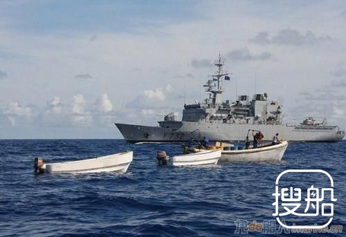 外媒：索马里海岸发生船只爆炸 或为外国军舰