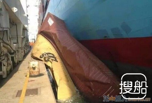 马士基集装箱船靠泊作业发生坍塌事故
