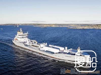 中航鼎衡15000吨双燃料化学品船“TERN OCEAN”号启航