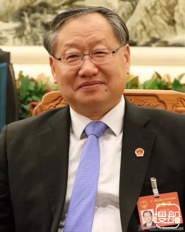 “长江今年造100艘内河LNG动力船”