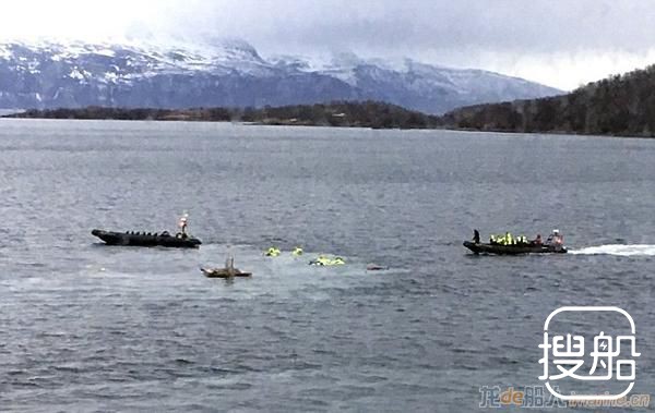 英国一观光船撞上挪威海岸致2游客重伤