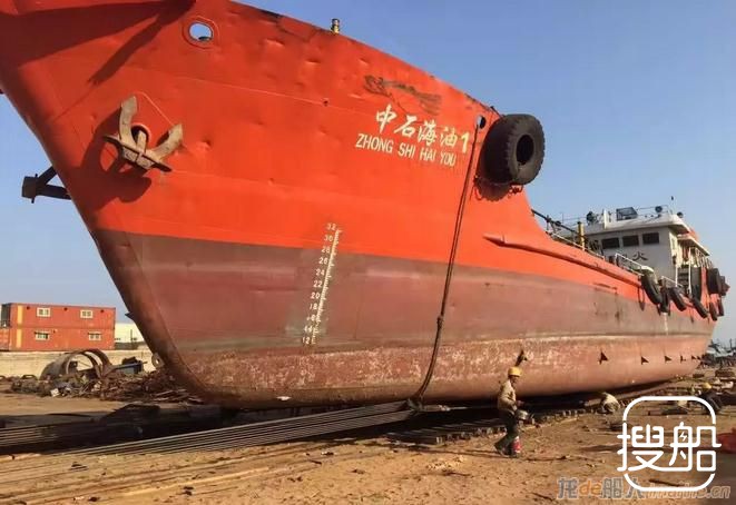 “公路走大船”这样的奇景你见过吗？
