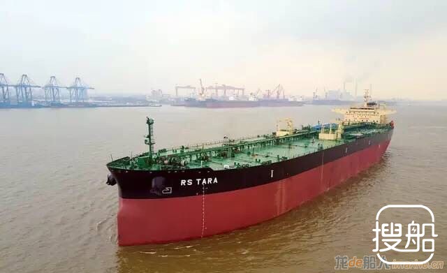 外高桥首制15.8万吨苏伊士油轮H1303船顺利返航