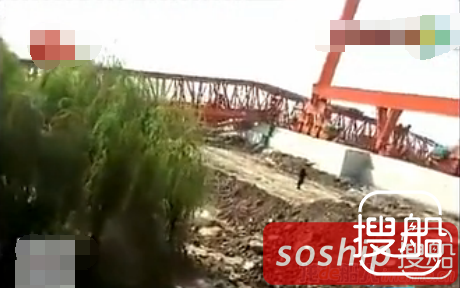 通宝船舶行车意外倒塌 两名维修工丧生