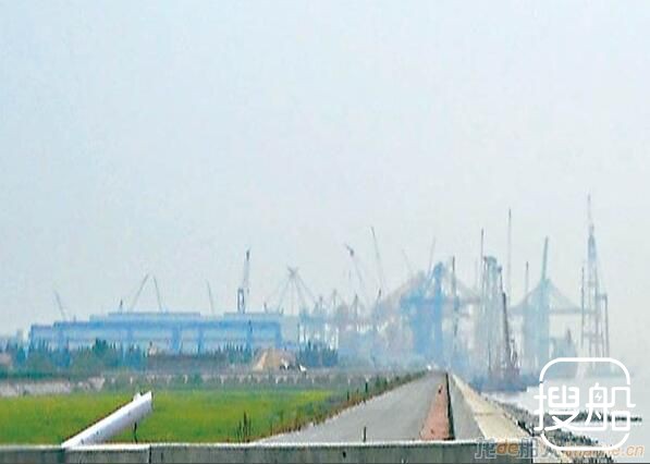 日本记者沪长兴岛刺探中国航母情报
