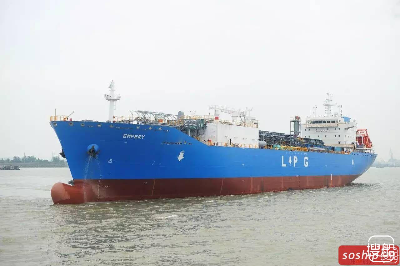 江南造船2.1万立方米乙烯运输船签字交付