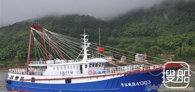 立新船舶交付两艘新建渔船