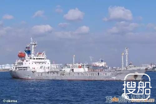 日本：两油轮相撞，一轮半沉燃油泄露