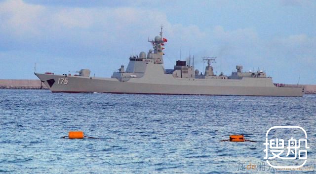 江南造船造新型导弹驱逐舰银川舰入列