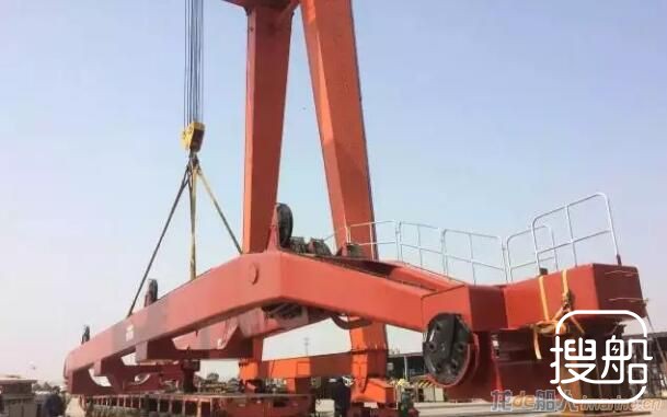 中船绿洲完成2台450吨克令吊生产任务