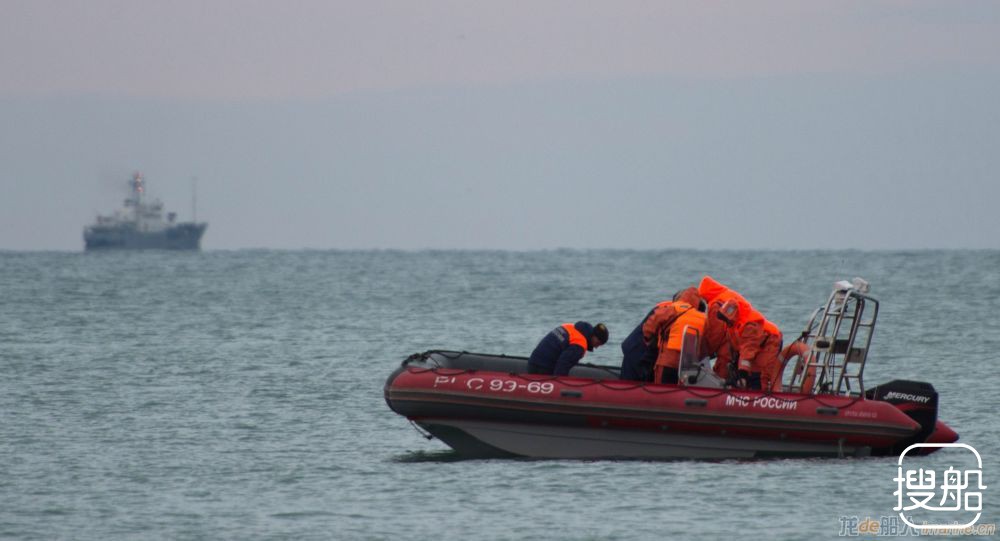 俄干货船黑海海域沉没，7人失踪