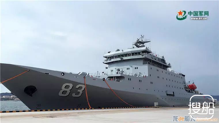 中国海军新型训练舰的“衣食住行”