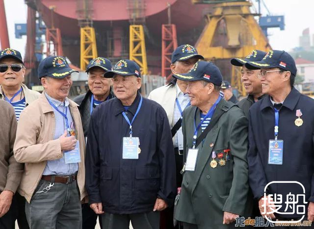 新中国第一代水兵重访金陵