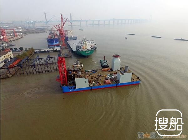 韩通船舶重工“海洋风电69号”自升式海上风电安装船下水