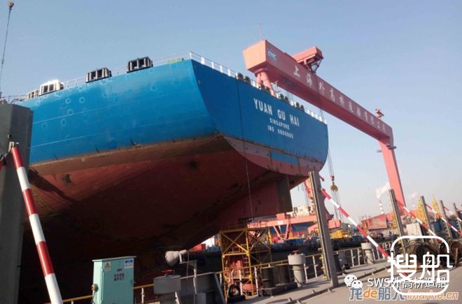 外高桥造船第3艘40万吨矿砂船完成总段涂装