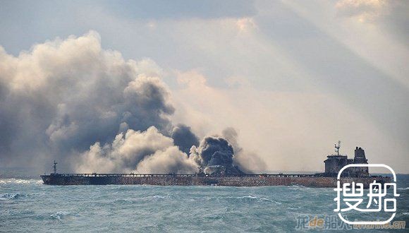 “桑吉”轮沉没 溢油情况严重