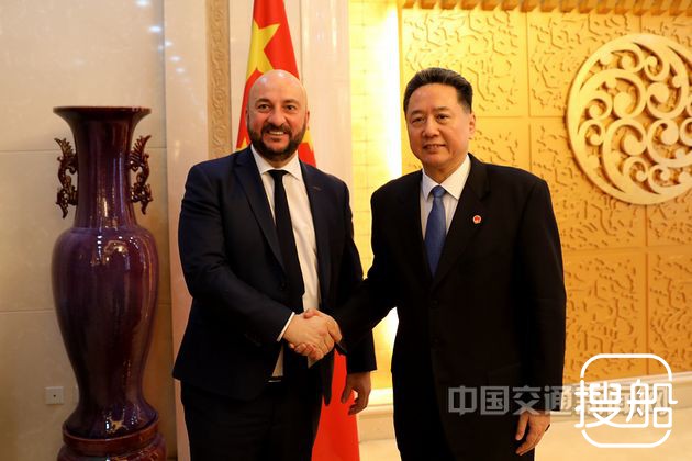 李小鹏会见卢森堡客人