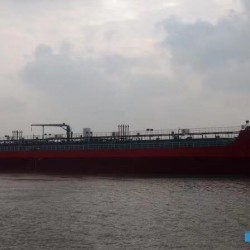 成品油船 出售成品油船8600吨