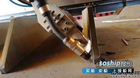 上海外高桥造船有限公司 外高桥造船机器人家族再添新成员