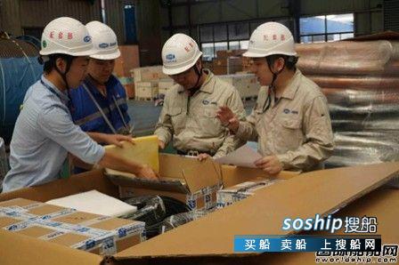 外高桥造船 外高桥造船超大型智能矿砂示范船导航设备到厂