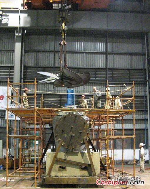 推进器齿轮箱 广州船坞完成2个36吨尾推进器齿轮箱换新工程