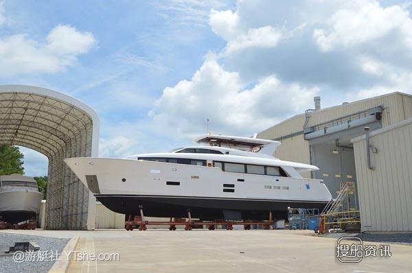 首航 Hatteras 100RPH近日进行了首航