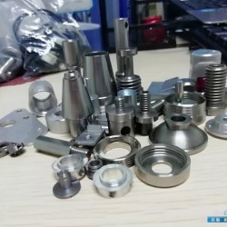 五金配件是哪五金 五金配件CNC加工齿轮轴承散热片防水接头