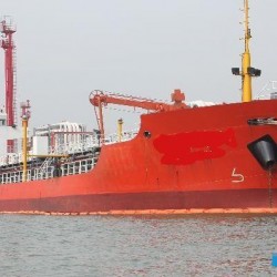 出售1000吨成品油船 出售4820吨成品油船