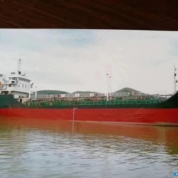 出售1000吨成品油船 出售2218吨成品油船