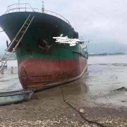 出售1000吨成品油船 出售997吨成品油船