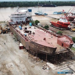 登陆艇出售 出售4000吨登陆艇