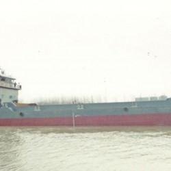 宝马m3和宝马3系区别 出售1200m3开体泥驳