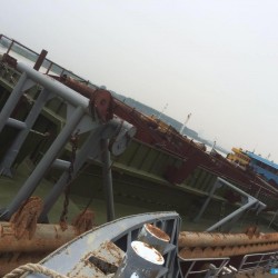 耙吸式挖泥船 出售2000立方米耙吸式挖泥船