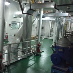 5000吨集装箱船多少钱 出售13000吨集装箱船