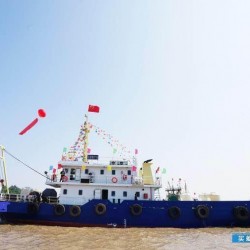 港作拖轮 出售1200马力港作拖轮