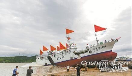 宁波博大船业“舟远渔2601”金枪鱼延绳钓船顺利下水
