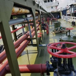 出售1000吨成品油船 出售822吨成品油船