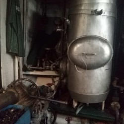 港作拖轮 出售1300马力港作拖轮