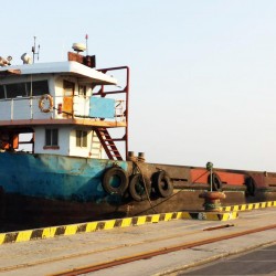 5000吨集装箱船多少钱 出售2467吨集装箱船