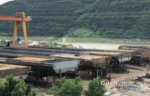 三峡库区首批7艘标准化集装箱船预计年底全部完工