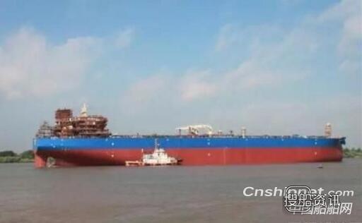 中海工业（江苏）2艘114000吨阿芙拉系列油轮顺利出坞