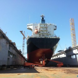 浮船坞出售 出售15000吨浮船坞