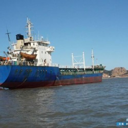 出售1000吨成品油船 出售2342吨成品油船
