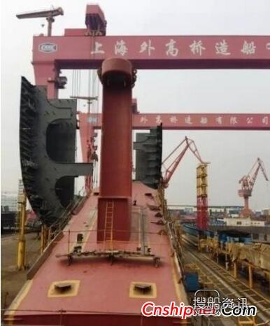 上海外高桥40万吨第二代超大型矿砂船顺利完成大组