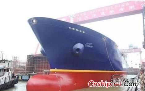 扬州大洋造船27500立方LNG船顺利下水