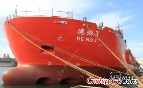 大连中远船务12000吨打捞工程船“德渤3”号成功下水