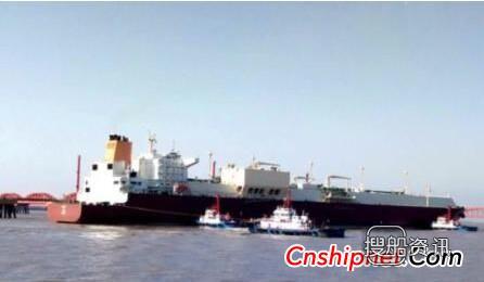 世界之最——LNG运输船靠泊如东洋口港