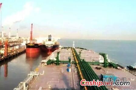 外高桥造船30万吨VLCC船顺利出海试航